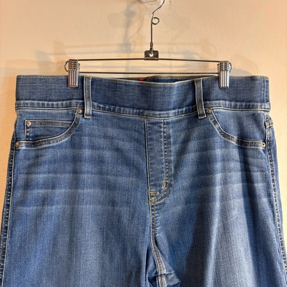 SPANX Sz XL Wide Leg Pull On Jeans Mid Wash Front Seam High Rise Comfort Waist - Picture 5 of 11